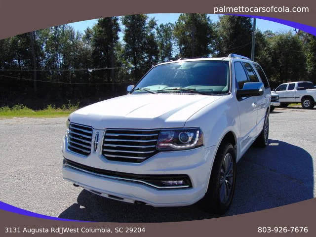 2017 Lincoln Navigator Select RWD photo
