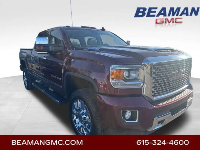 2017 GMC Sierra 2500HD Denali 4WD photo