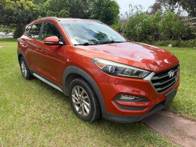 2017 Hyundai Tucson SE Plus AWD photo