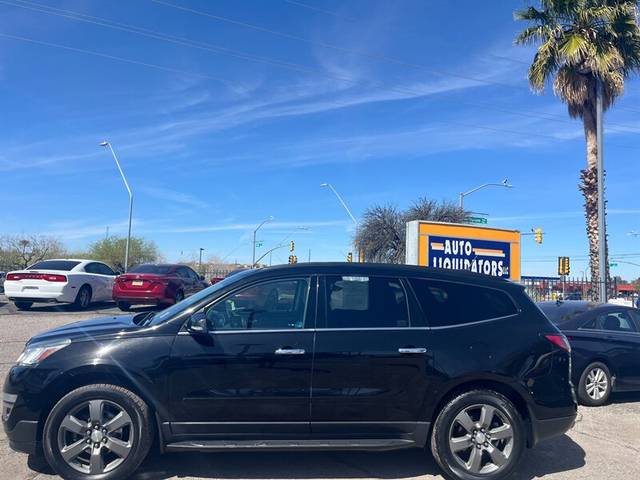 2017 Chevrolet Traverse LT FWD photo