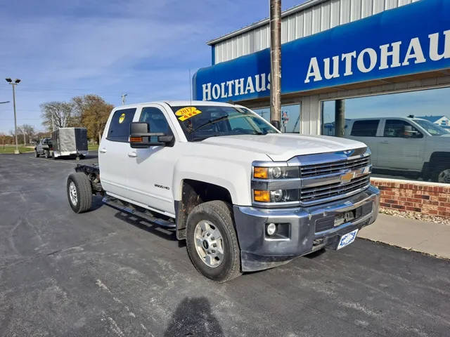 2017 Chevrolet Silverado 2500HD LT 4WD photo