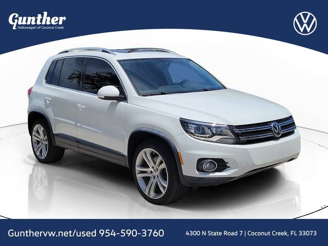 2017 Volkswagen Tiguan SEL AWD photo