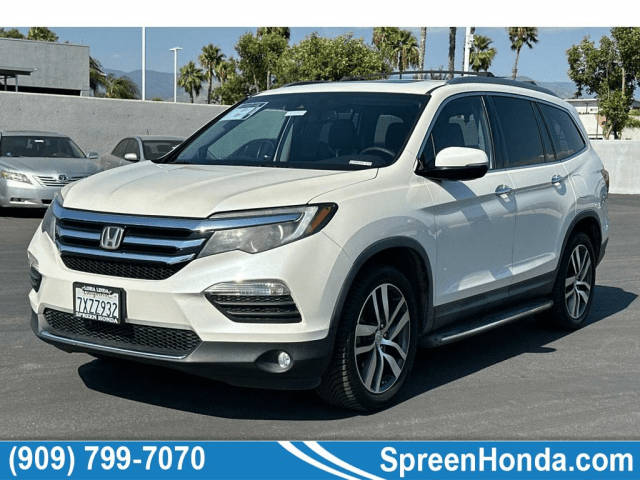 2017 Honda Pilot Touring AWD photo