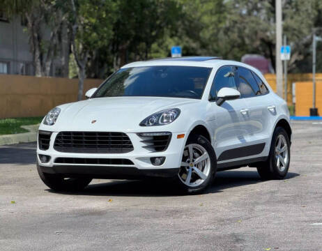 2017 Porsche Macan S AWD photo