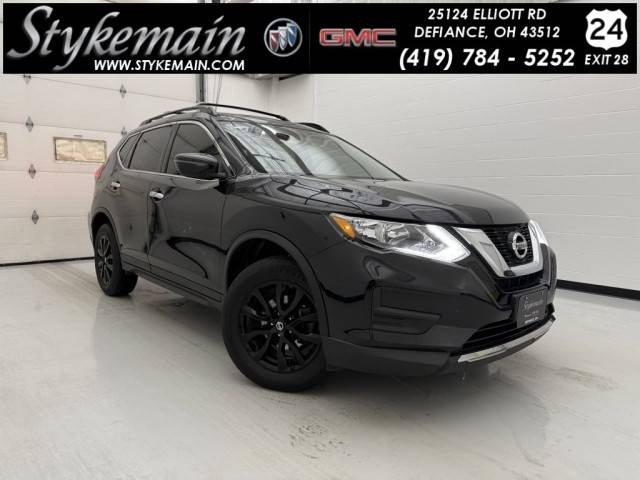 2017 Nissan Rogue SV AWD photo