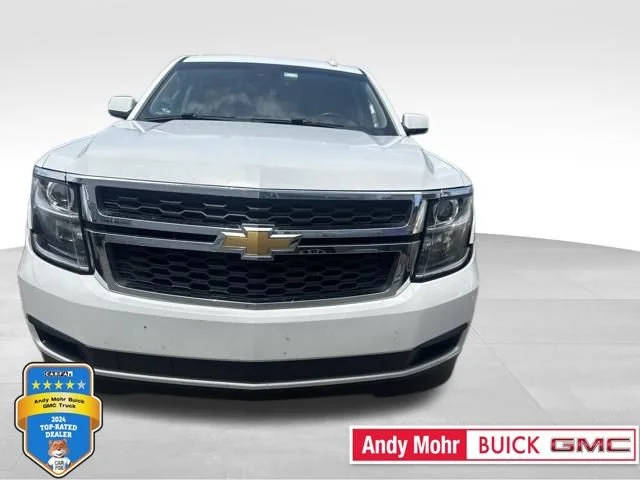 2017 Chevrolet Suburban LT 4WD photo