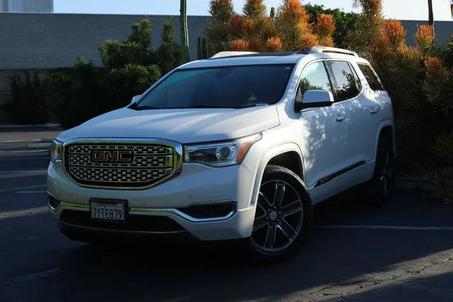 2017 GMC Acadia Denali FWD photo