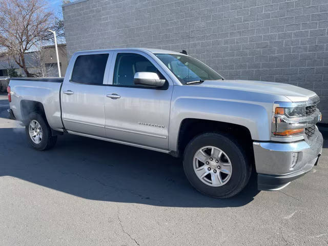 2017 Chevrolet Silverado 1500 LT RWD photo