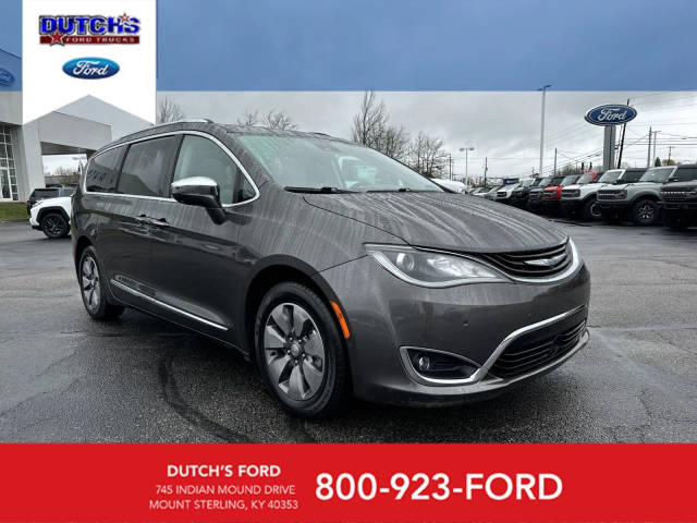 2017 Chrysler Pacifica Minivan Hybrid Platinum FWD photo