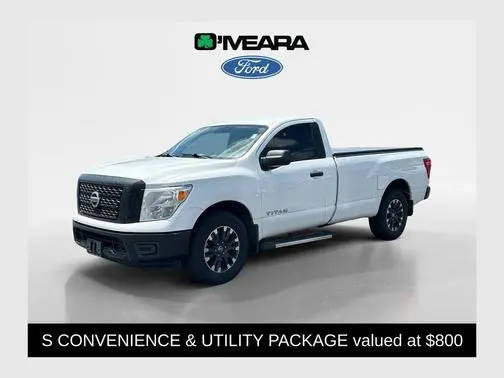 2017 Nissan Titan S 4WD photo