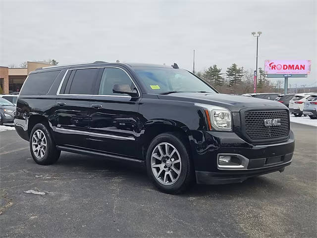 2016 GMC Yukon XL Denali 4WD photo