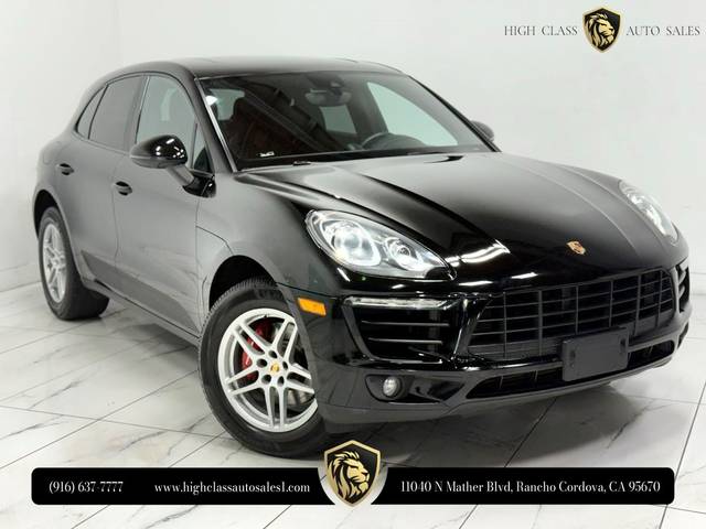 2017 Porsche Macan AWD photo