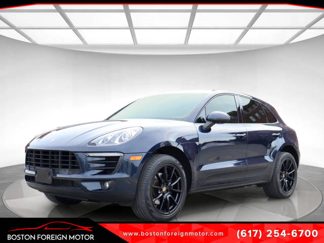 2017 Porsche Macan AWD photo