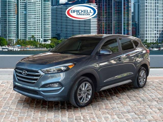 2017 Hyundai Tucson SE Plus AWD photo
