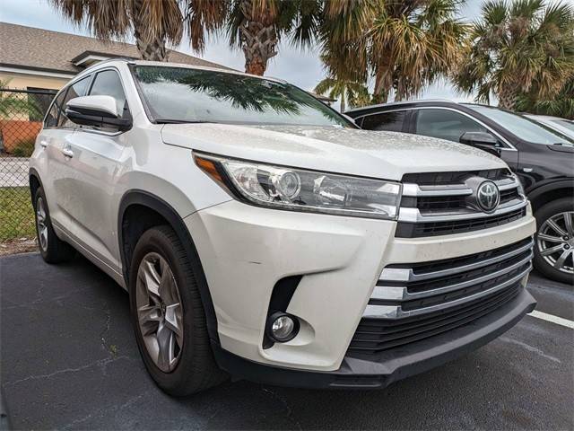 2017 Toyota Highlander Limited FWD photo