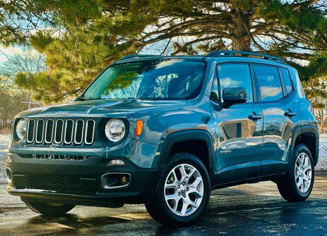 2017 Jeep Renegade Latitude 4WD photo
