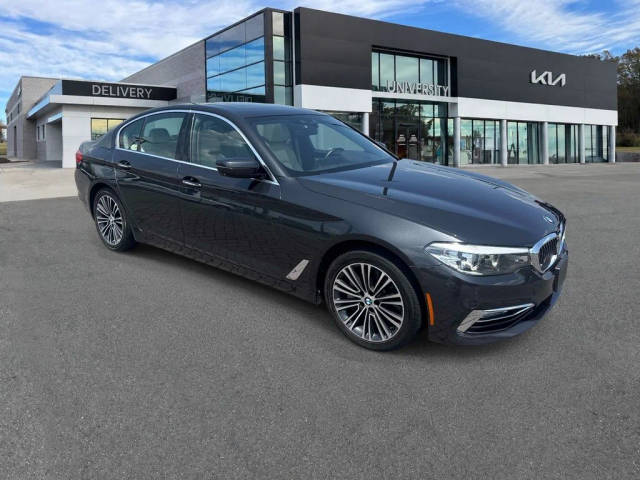 2017 BMW 5 Series 530i xDrive AWD photo