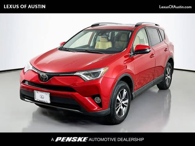 2017 Toyota RAV4 XLE FWD photo