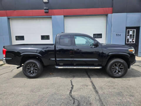 2017 Toyota Tacoma SR5 RWD photo