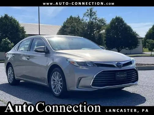 2017 Toyota Avalon Hybrid Limited FWD photo