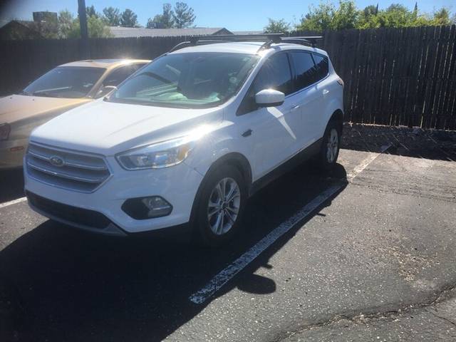 2017 Ford Escape SE FWD photo