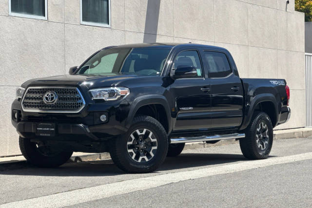 2017 Toyota Tacoma TRD Off Road 4WD photo