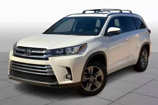 2017 Toyota Highlander Limited Platinum FWD photo