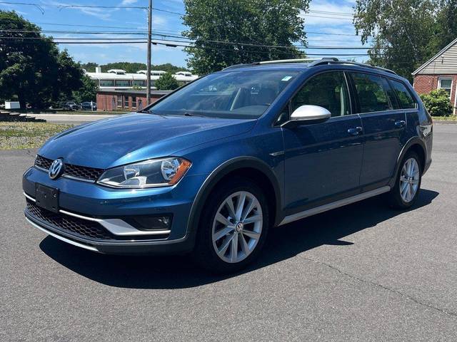 2017 Volkswagen Golf Alltrack S AWD photo