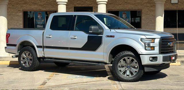 2017 Ford F-150 XLT 4WD photo