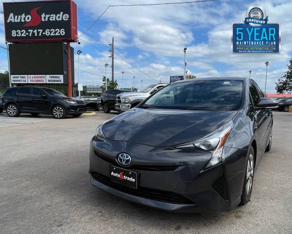 2017 Toyota Prius Four FWD photo