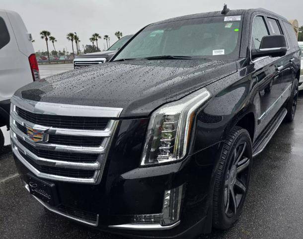 2017 Cadillac Escalade ESV Premium Luxury 4WD photo