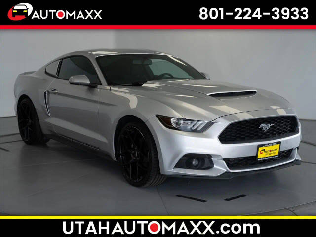 2017 Ford Mustang EcoBoost RWD photo