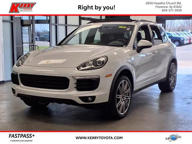2017 Porsche Cayenne Platinum Edition AWD photo