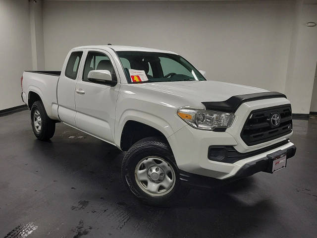 2017 Toyota Tacoma SR 4WD photo