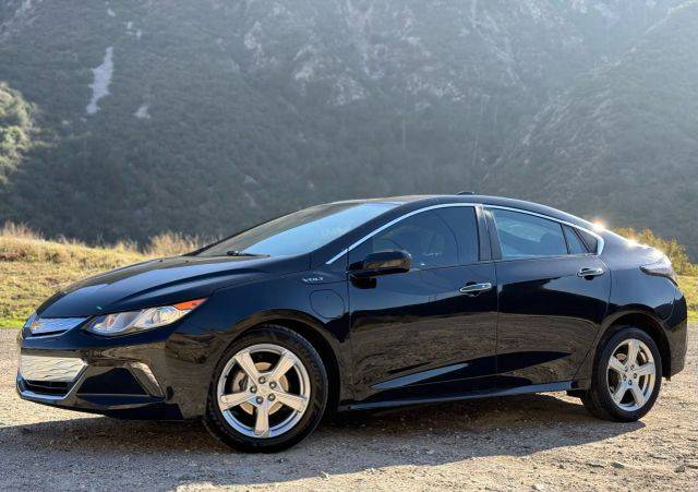 2017 Chevrolet Volt LT FWD photo