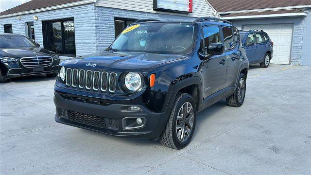 2017 Jeep Renegade Latitude 4WD photo