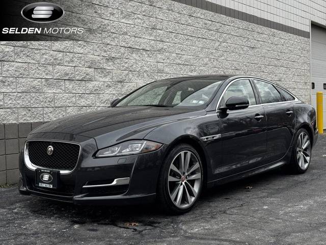 2017 Jaguar XJ XJ R-Sport AWD photo