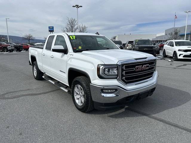 2017 GMC Sierra 1500 SLE 4WD photo