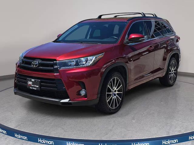 2017 Toyota Highlander SE FWD photo