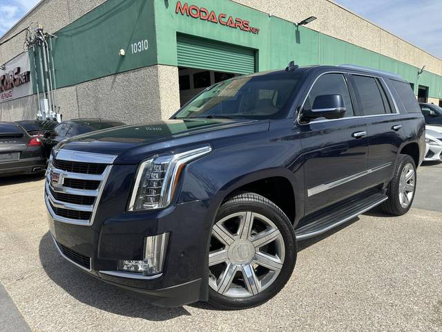 2017 Cadillac Escalade Luxury RWD photo