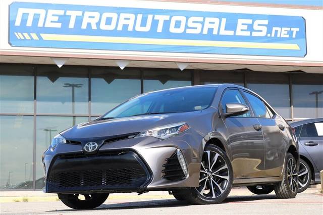 2017 Toyota Corolla SE FWD photo