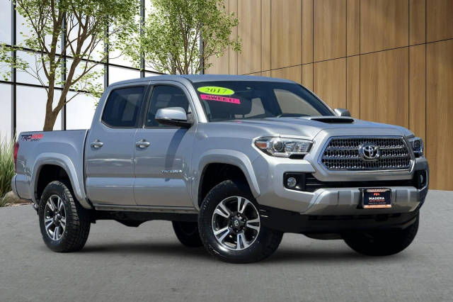 2017 Toyota Tacoma TRD Sport 4WD photo