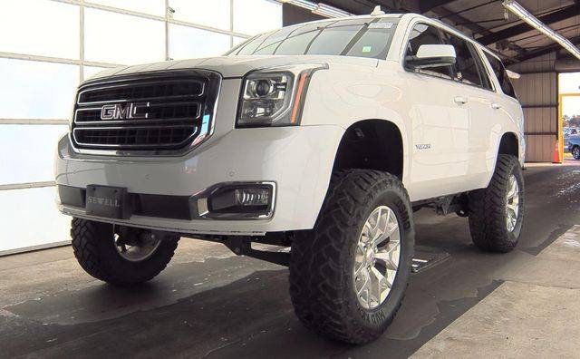 2017 GMC Yukon SLT RWD photo