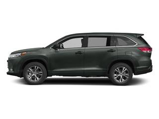 2017 Toyota Highlander LE FWD photo