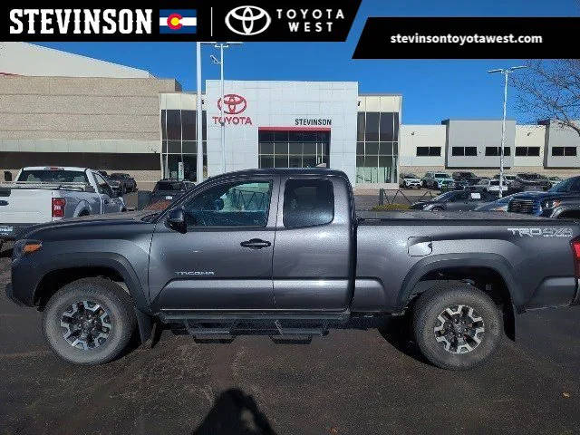 2017 Toyota Tacoma TRD Off Road 4WD photo