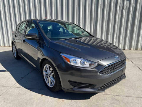 2017 Ford Focus SE FWD photo