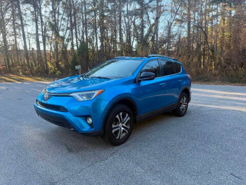 2017 Toyota RAV4 LE FWD photo