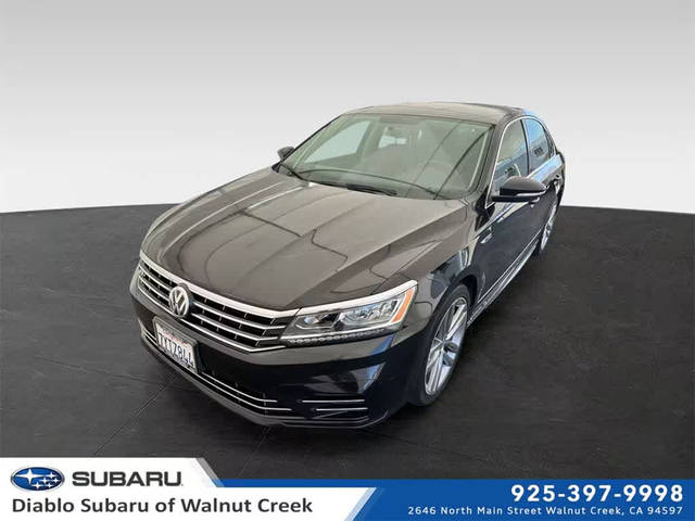 2017 Volkswagen Passat R-Line w/Comfort Pkg FWD photo