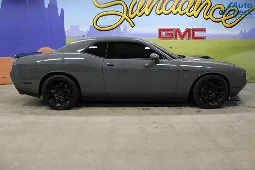 2017 Dodge Challenger 392 Hemi Scat Pack Shaker RWD photo