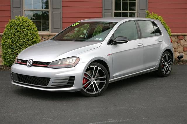 2017 Volkswagen Golf GTI Sport FWD photo
